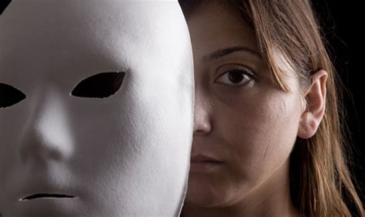 The Controversial Persona of Ayesha Khan: Unmasking the Truth Behind "Ayesha Khan Fake"
