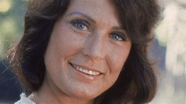 The Early Life and Career of Loretta Lynn Young