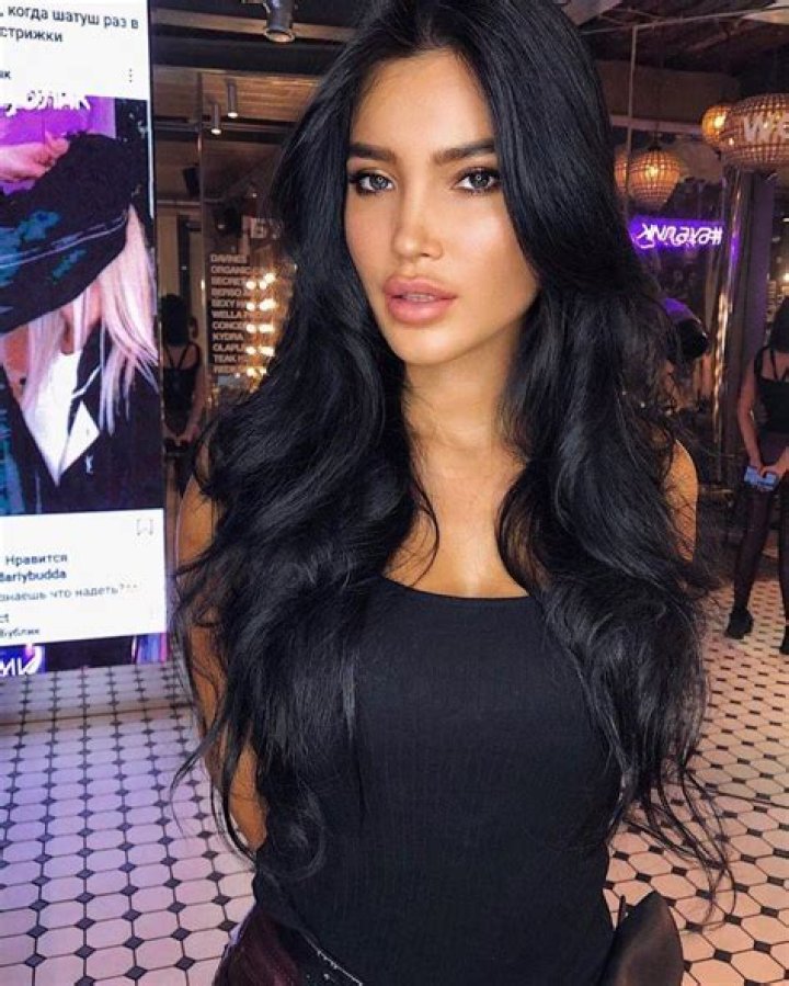 The Fascinating Journey of Svetlana Bilyalova: Model, Influencer, and Entrepreneur