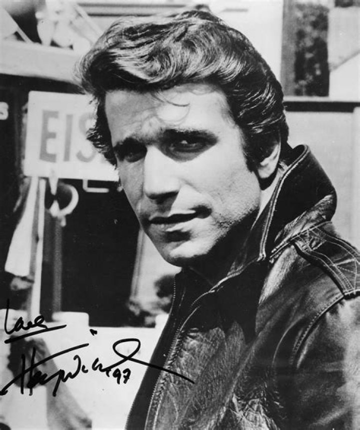 The Inspiring Journey of Young Henry Winkler: From Humble Beginnings to Iconic Stardom