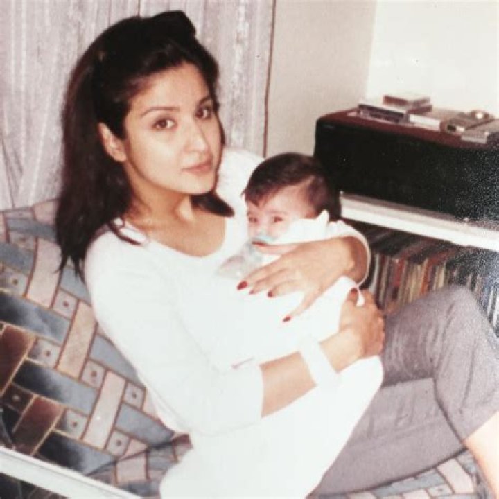 The Timeless Beauty of Maheep Kapoor: A Journey Through Her Youthful Glow