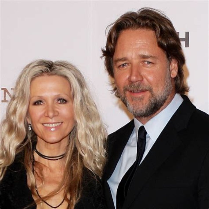 The Truth Behind Andrea Henderson's Marital Status: An In-Depth Exploration