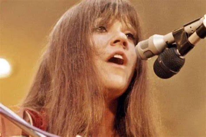 The Untold Story of Melanie Safka and Her Battle with Cancer