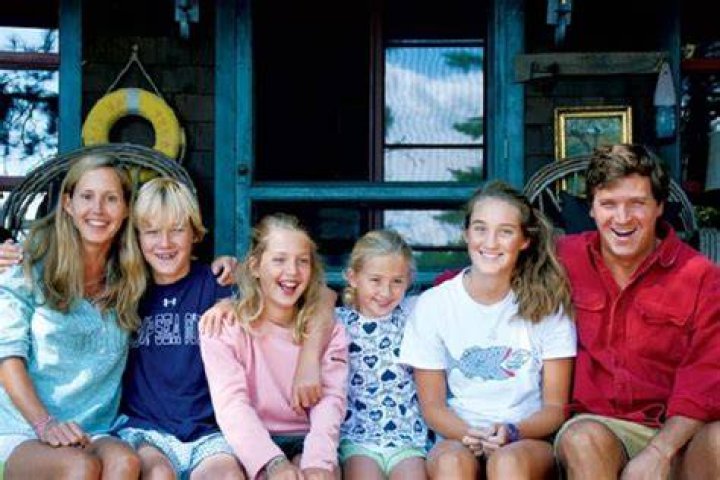 Tucker Carlson's Wife: Meet Susan Andrews