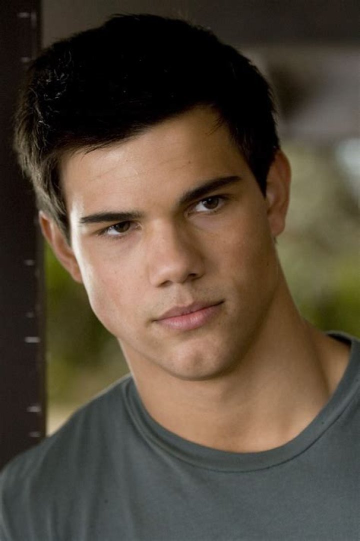 Twilight Jacob Actor: The Journey of Taylor Lautner