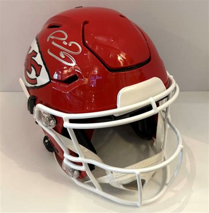 Understanding Mahomes Helmet: The Gear Behind the Star Quarterback