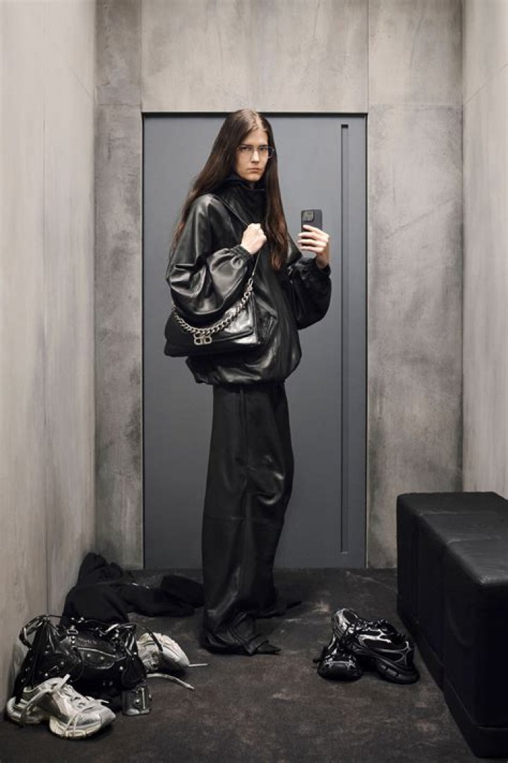 Unveiling the Allure of the Balenciaga Hat