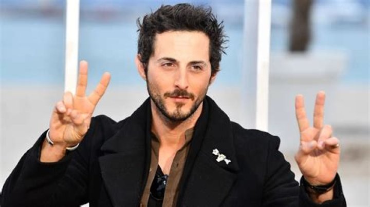 Unveiling the Details About Tomer Capon's Height and Life