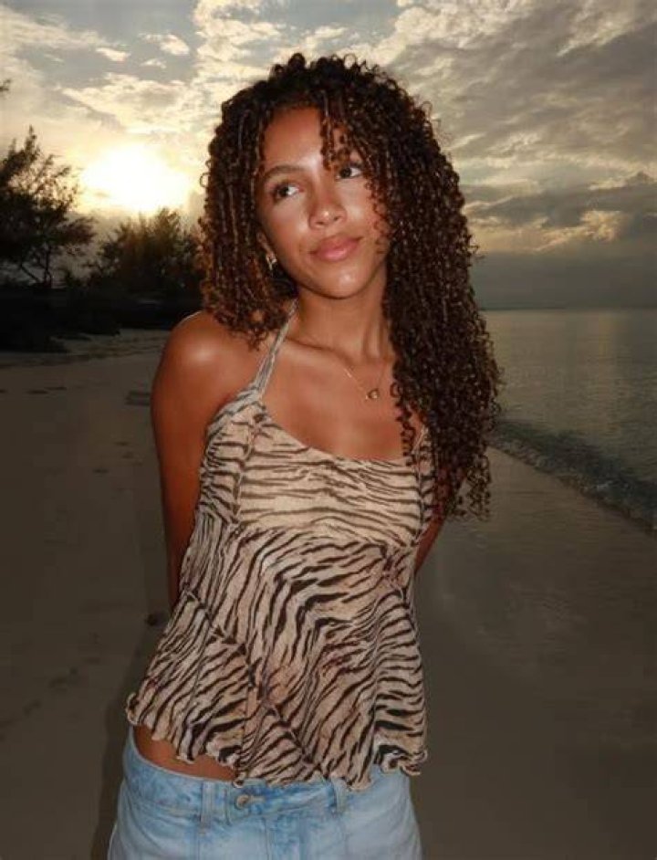 Unveiling the Financial Success of Zoe Clark: Net Worth and More