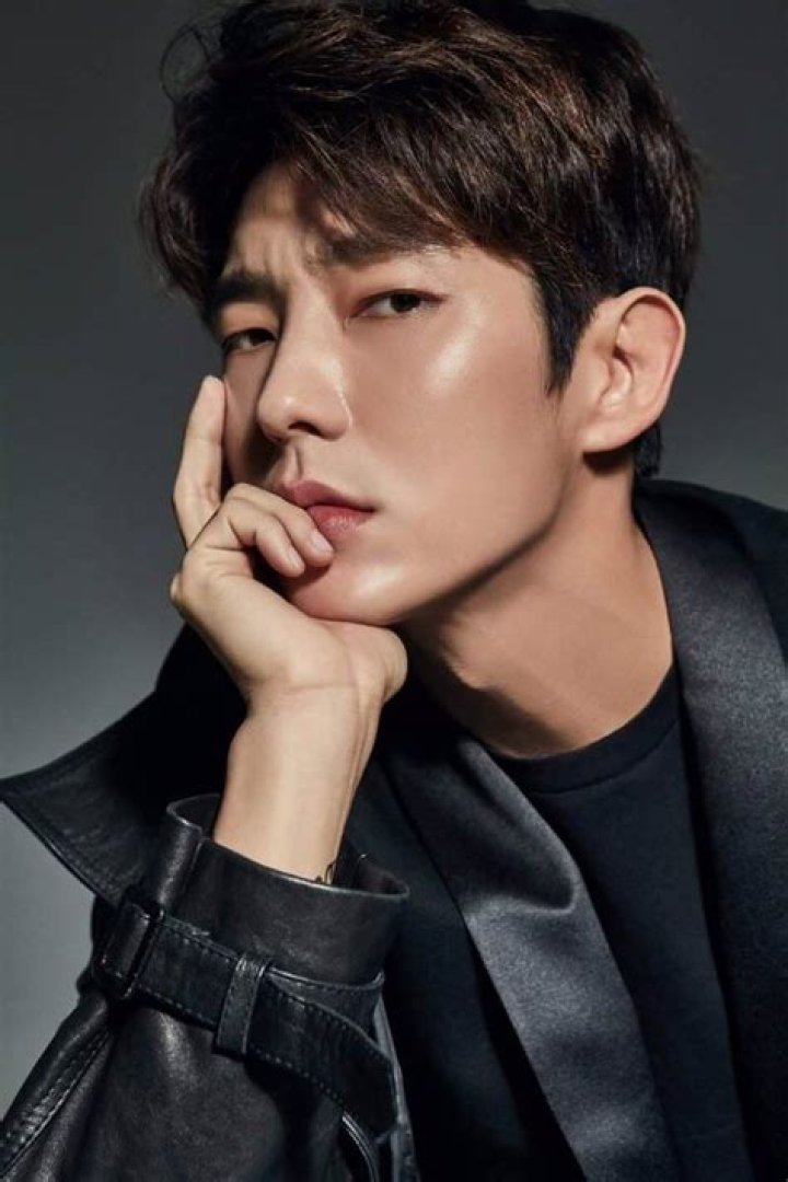 Unveiling the Life and Career of Lee Joon Gi: The Multifaceted Star of South Korea