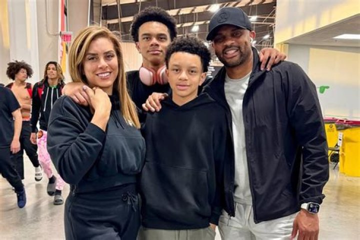 Unveiling the Life of Robyn Dixon: A Journey Through Fame and Resilience
