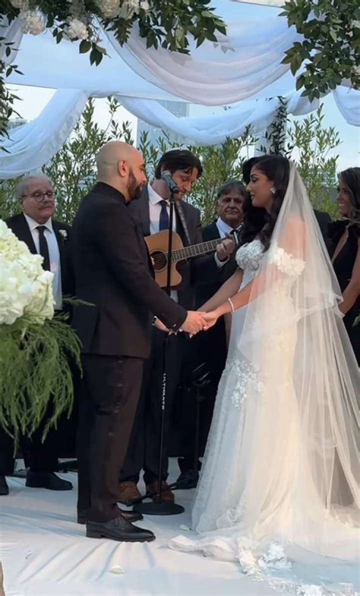 Unveiling the Mystery Behind Michael David Rosenberg's Wife: Personal Life of the Passenger Singer