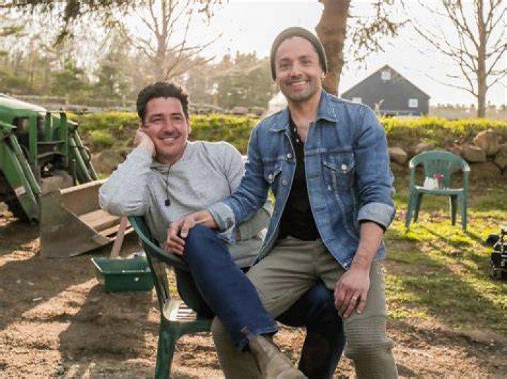 Unveiling the Mystery: Does Jonathan Knight Have a Son?