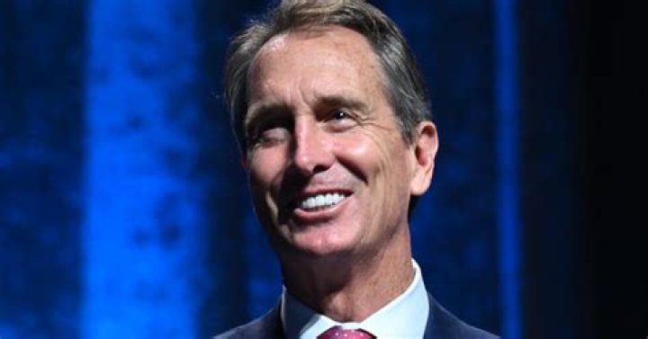 Unveiling the Reasons Behind Cris Collinsworth's Retirement: An In-Depth Exploration