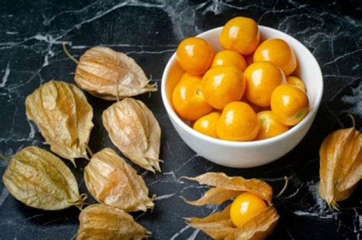 What Are Golden Berries? The Ultimate Guide to Their Benefits and Uses