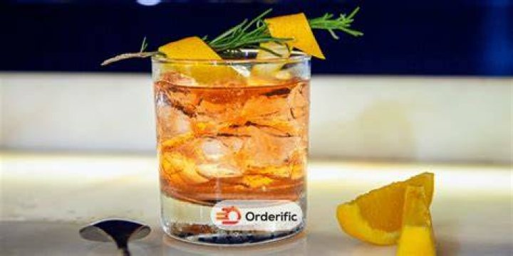What is a Neat Drink? Understanding the Essence of Neat Spirits