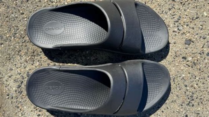 Why OOFOS Flip-Flops: Uncover the Reasons Behind Foot Pain
